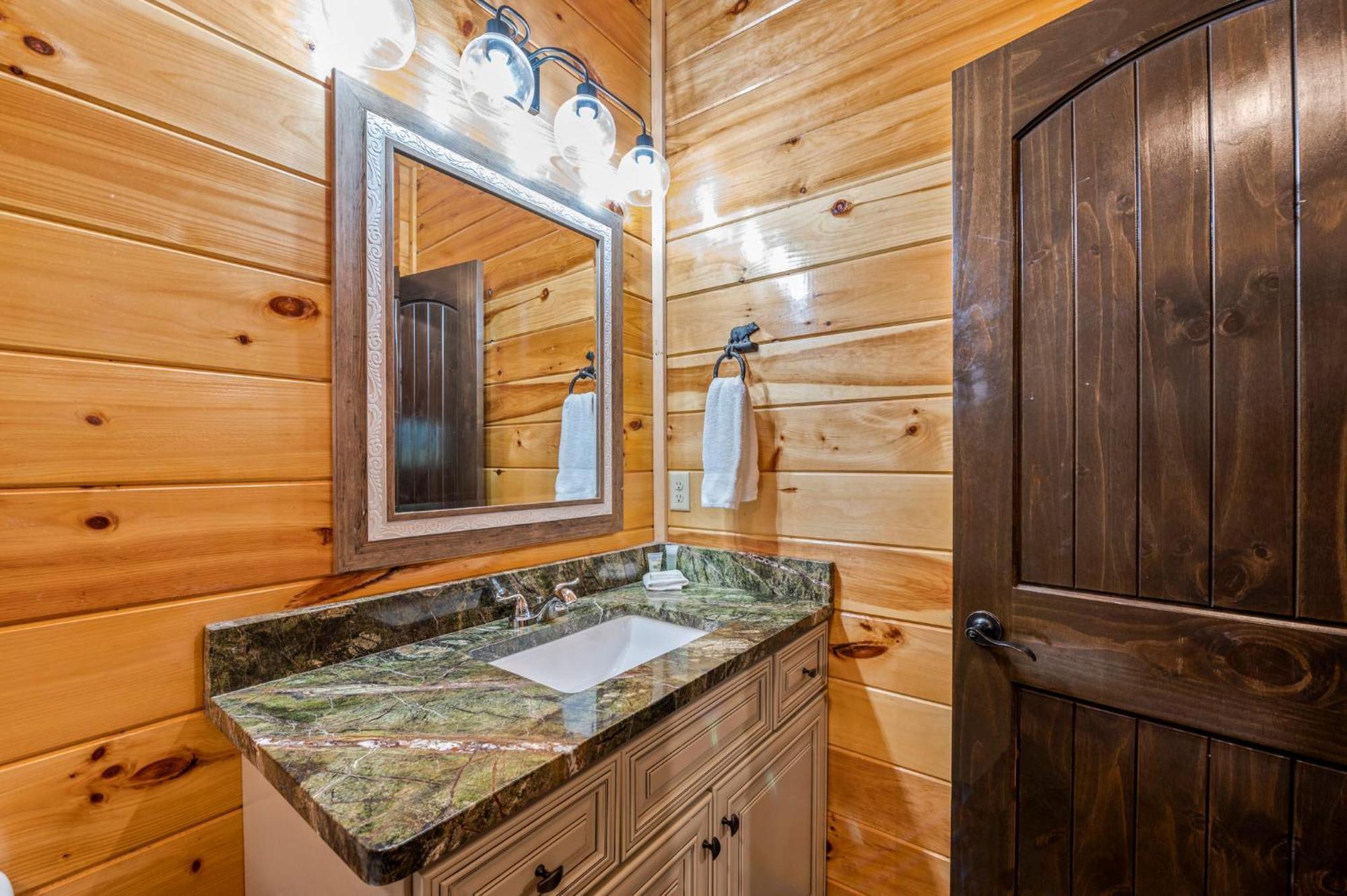 The Mighty Crabapple Manor By Stony Brook Cabins Gatlinburg Exterior foto